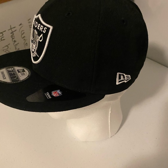 Las Vegas Raiders New Era 9Fity Snapback - Picture 4 of 6